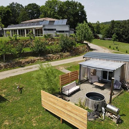 Les Milles Bottes Et Ses Roulottes Villa Encausse-les-Thermes Buitenkant foto
